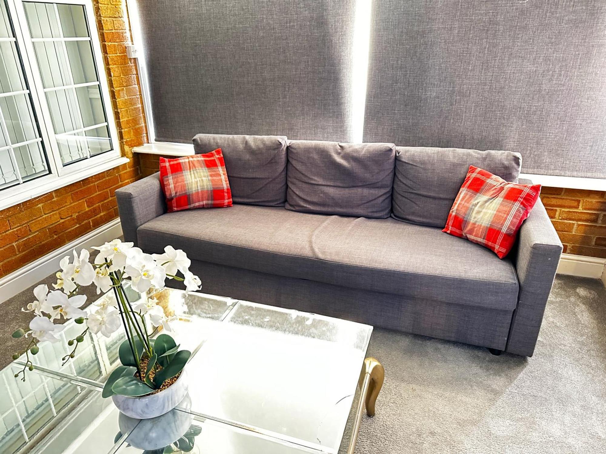 Kennedy Villa - 5 Bedroom House With Hot Tub, Wifi, Free Parkings, Close To Bicester Village Экстерьер фото
