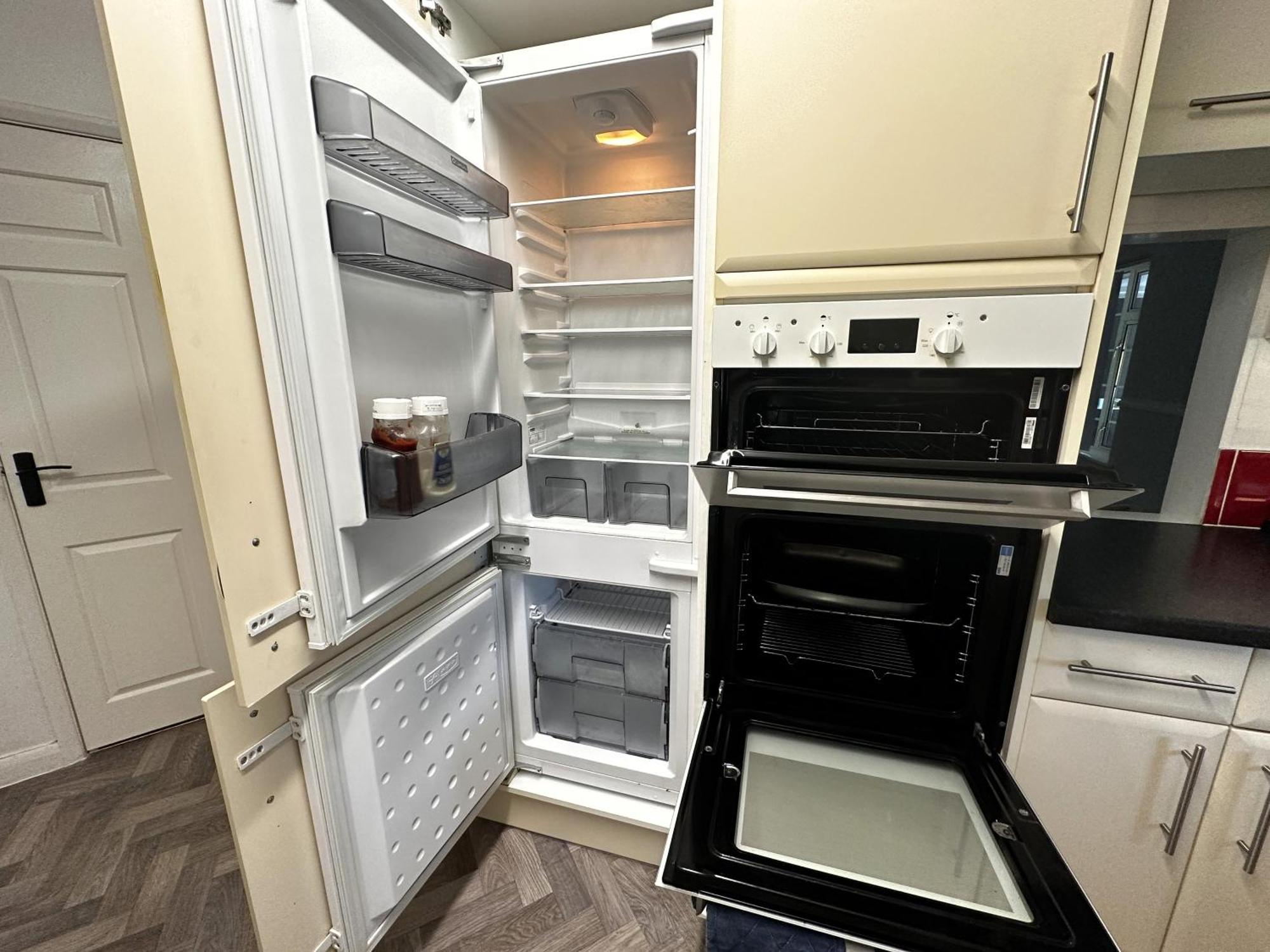 Kennedy Villa - 5 Bedroom House With Hot Tub, Wifi, Free Parkings, Close To Bicester Village Экстерьер фото