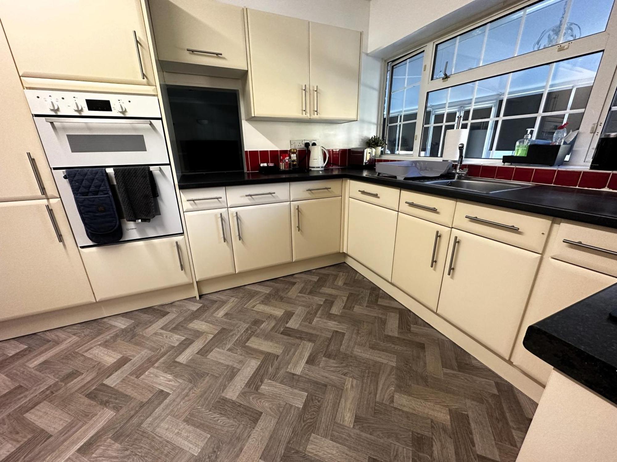 Kennedy Villa - 5 Bedroom House With Hot Tub, Wifi, Free Parkings, Close To Bicester Village Экстерьер фото